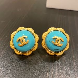 RARE Vintage 1997 Chanel Clip-on Earrings